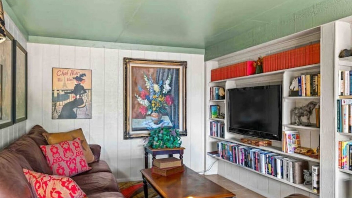 Hurricane Cabin | The Cabin is your home away from home, All you need for a comfortable stay +