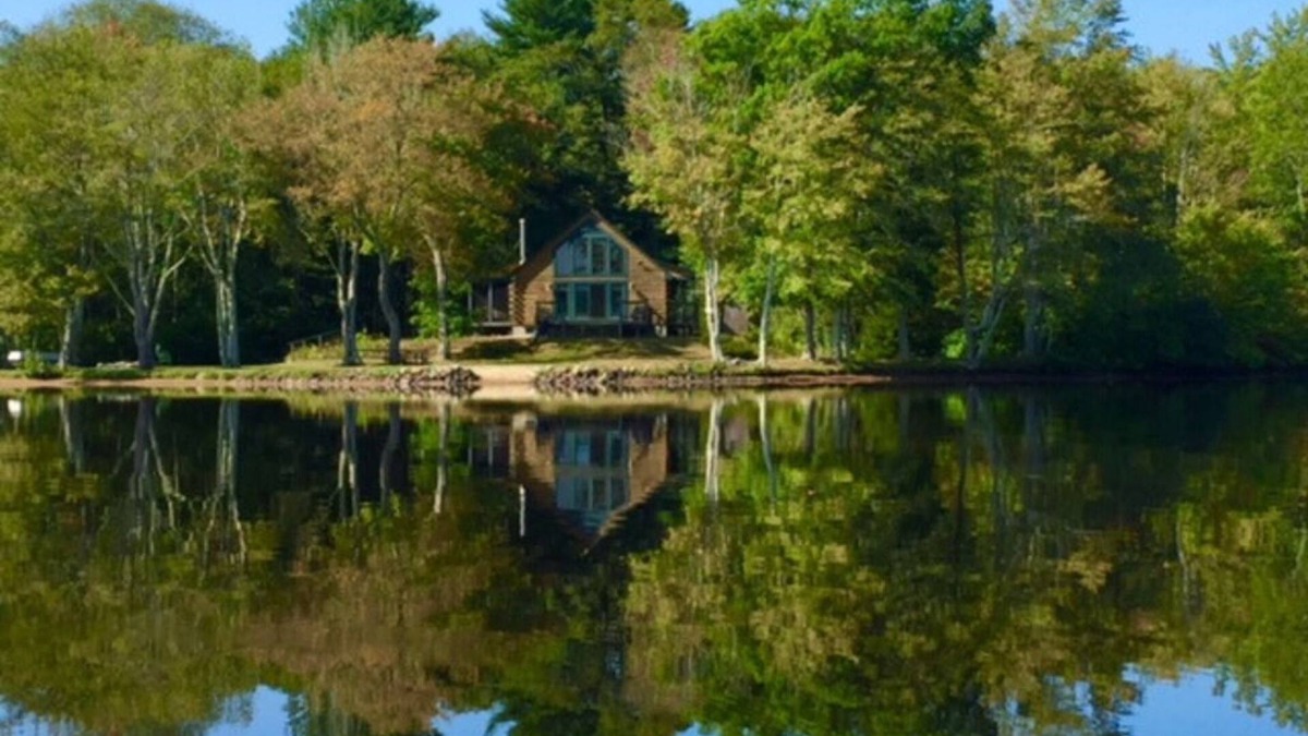 Glasgo Cabin | The Cabin on Pachaug Pond