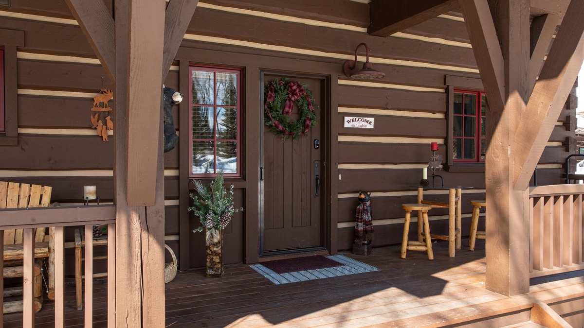 Jackson Hole House | The Cabins at Jackson Hole Golf and Tennis DOG FRIENDLY w fee.