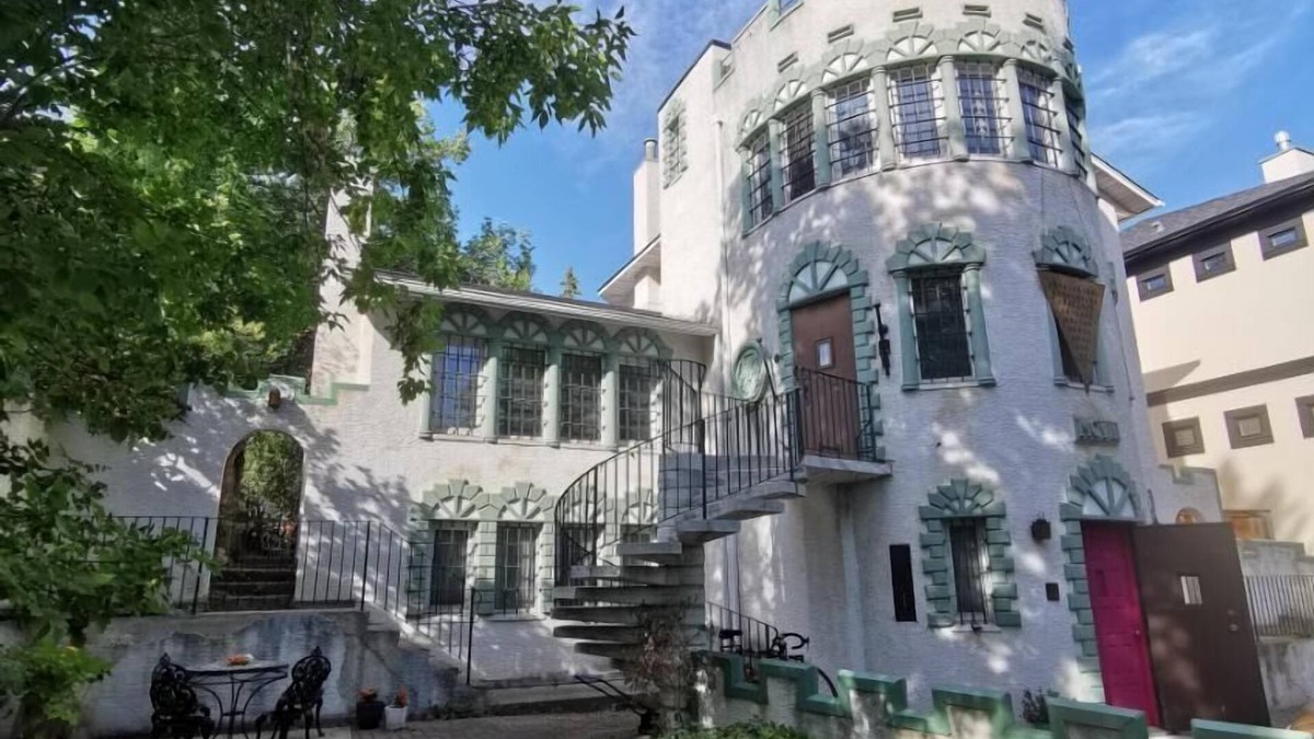 Mount Royal Other | The Calgary Castle - Unique Stay
