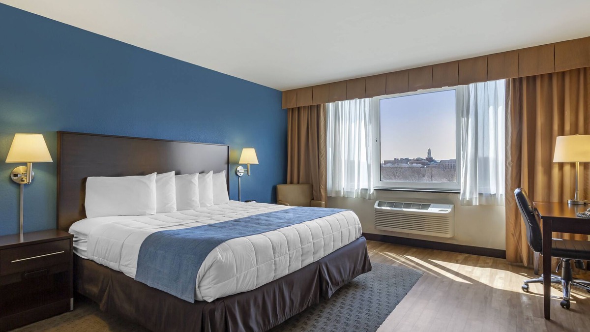 Downtown Hartford Hotel | The Capitol Hotel