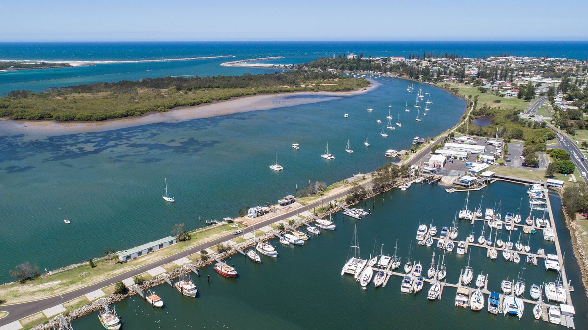 Yamba Hotel | The Carmel Yamba