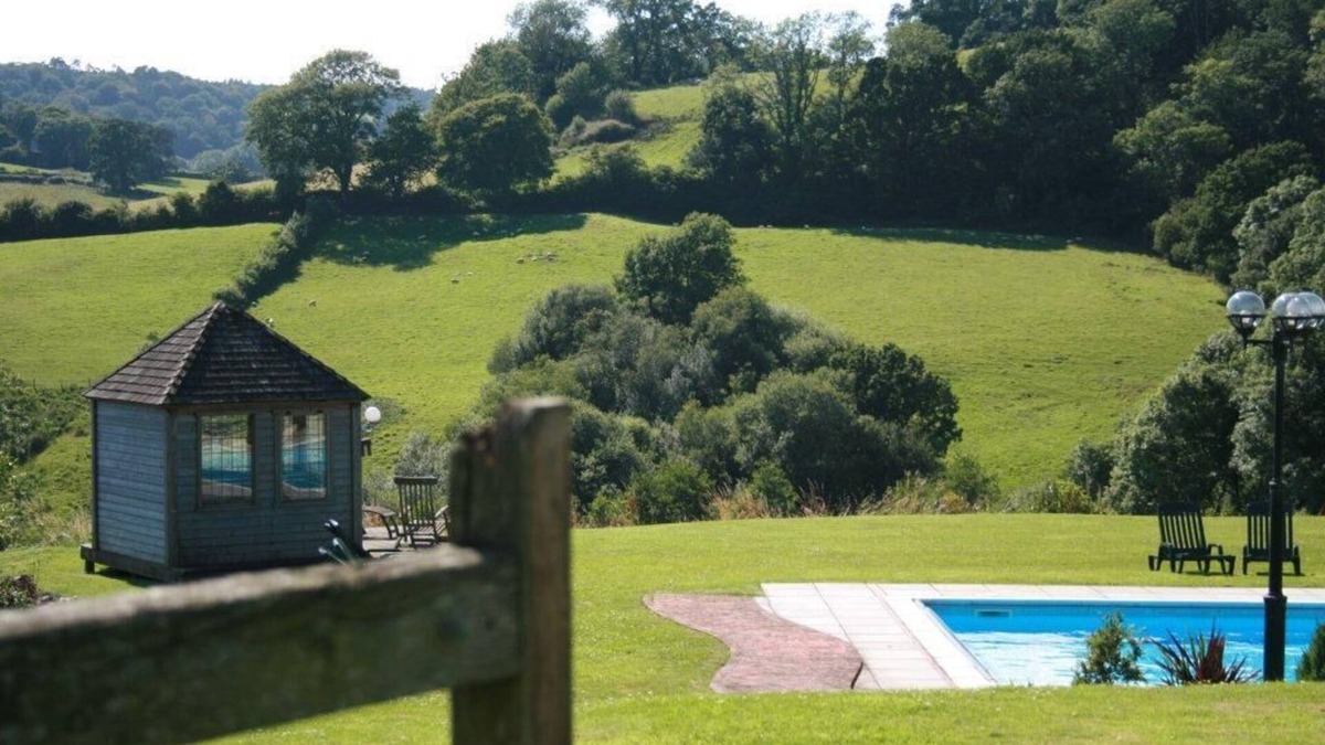 Sidmouth Cottage | The Carriages Cottage