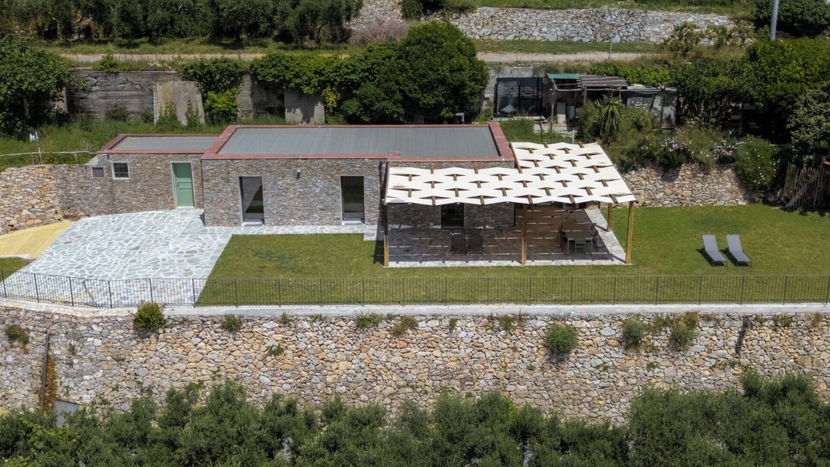 Finale Ligure Villa | The Casalo - Villa with magnificent views of the Ligurian coast and large garden