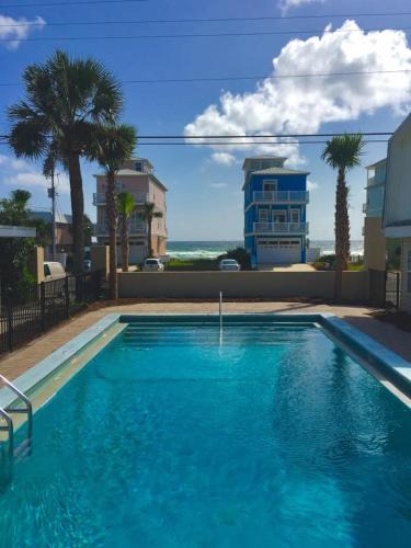 West Panama City Beach Hotel | The Catalina