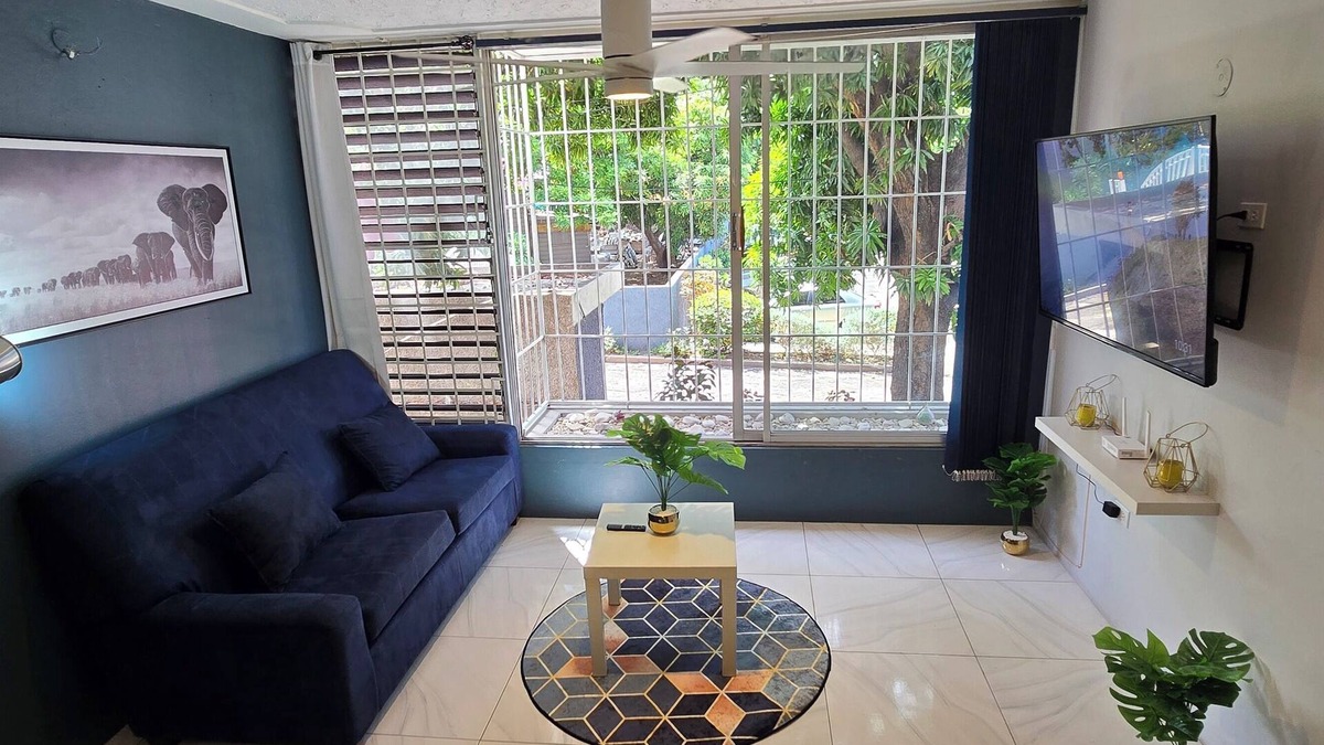 Camperdown Apartment | The Central Comfort in Kingston