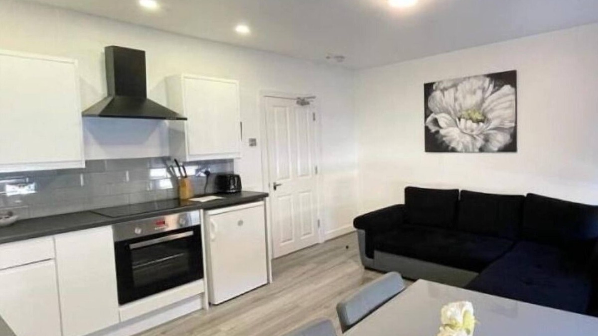 Blackpool Town Center Apartment | The Central Suite Sasco Apartments