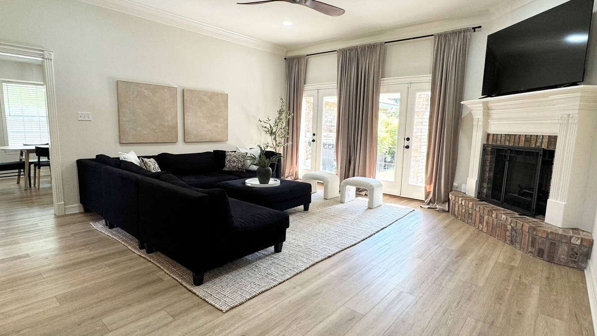 Windover East House | The Centrally Located Bedford Home