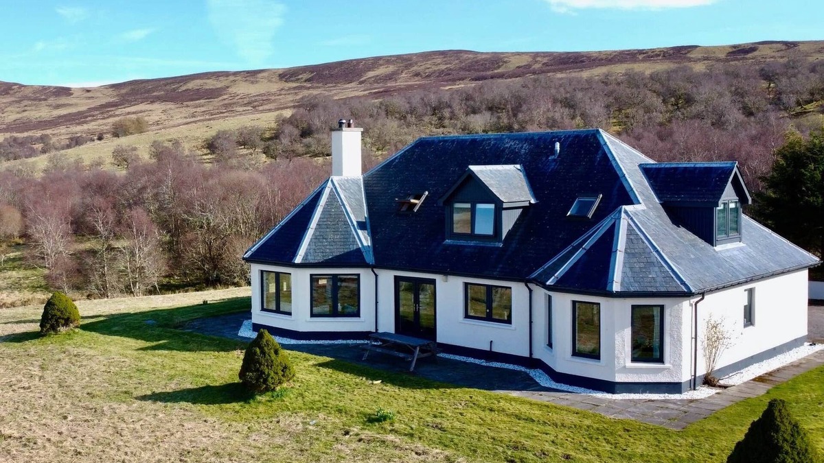 Lairg House | The Challenger Estate - Lodge
