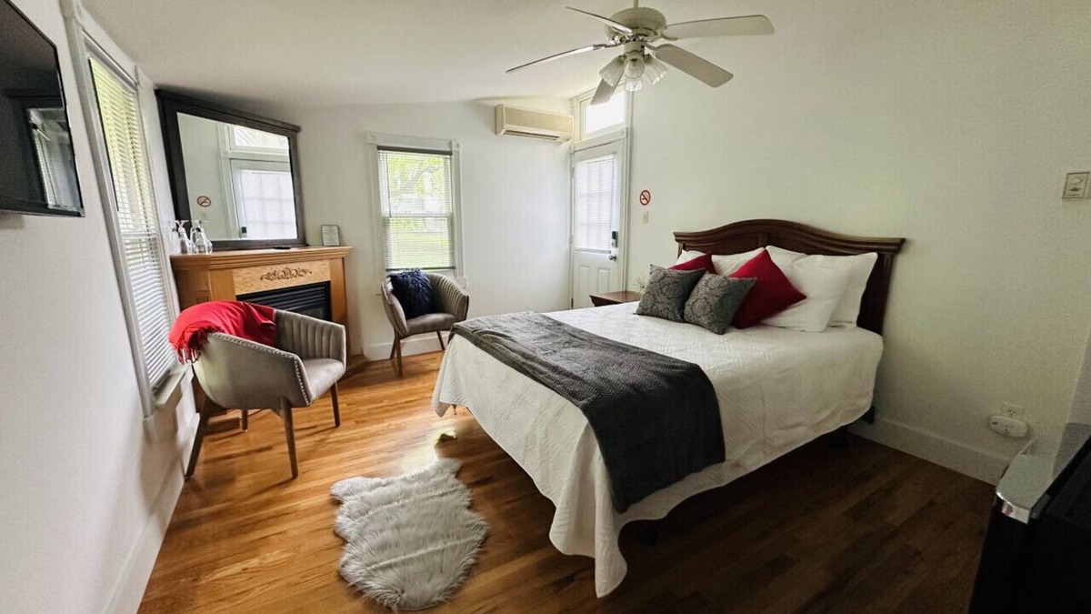 Hammondsport Apartment | The Champagne House Unit 7