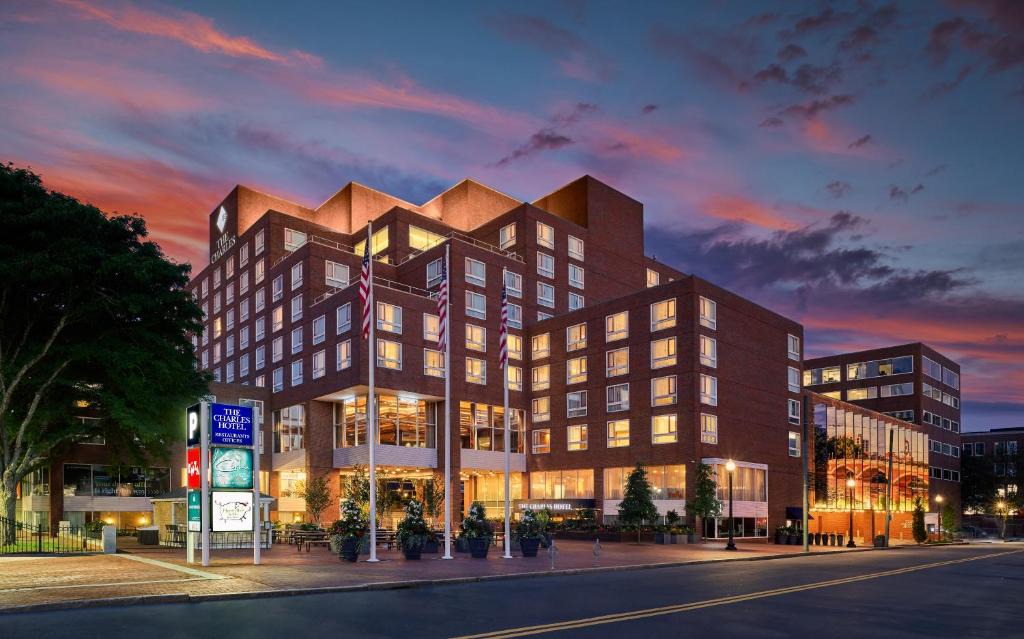 West Cambridge Hotel | The Charles Hotel in Harvard Square