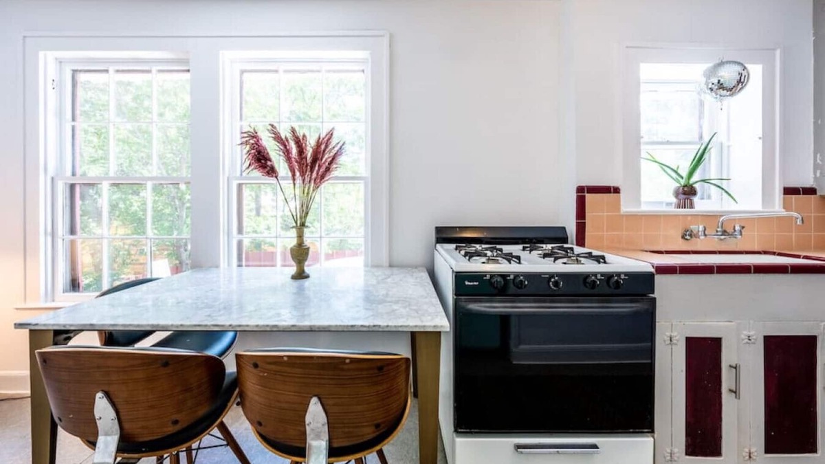 Cherrywood House | The Charmer, Super Close to UT + Downtown