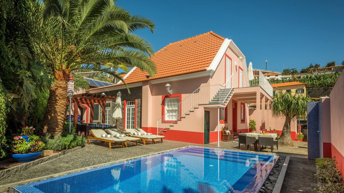Santa Luzia Villa | The charming house of Funchal!