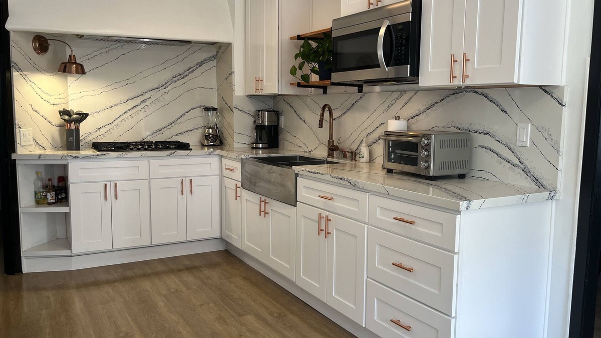 Downtown Riverside House | The Charming House of Riverside: All King beds, 55" Smart TVs, W/D, Downtown