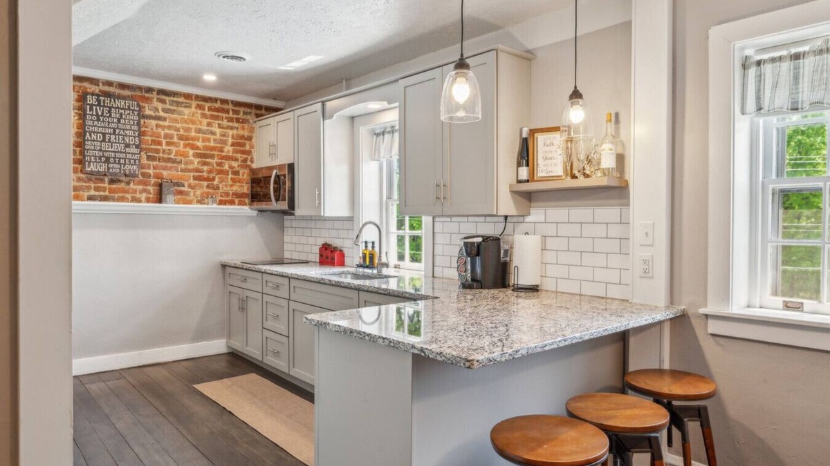Rising Sun Apartment | The Charming Nest on an Amish Equestrian Farm