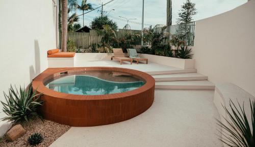 Palm Beach Hotel | The Cheshire Cat Boutique Motel