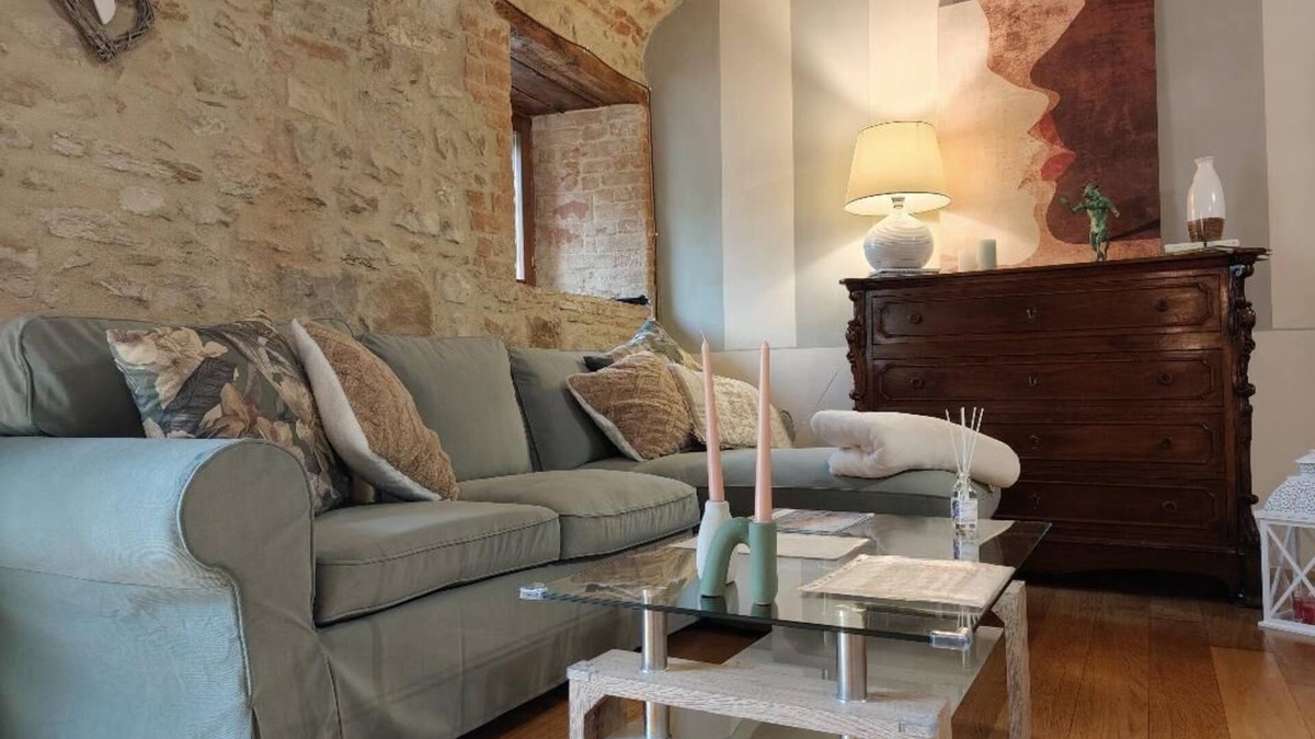Panicale Apartment | THE CHICKEN COOP guests house