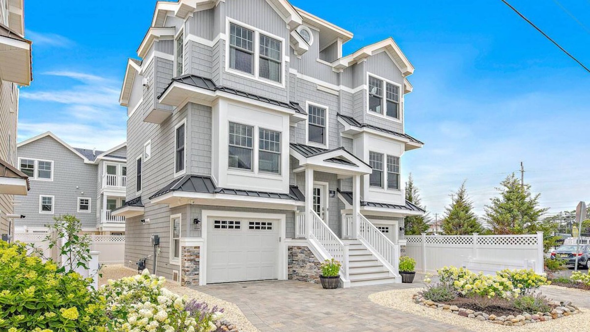 Beach Haven Gardens House | THE CHLOÉ beach haven gardens - 5BR Luxury Rental - Oceanside