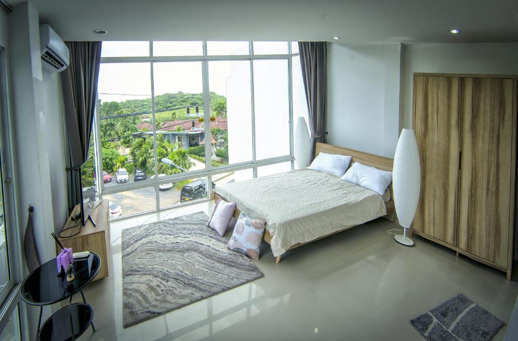 Nai Harn Apartment | The CHU cafe/guesthouse