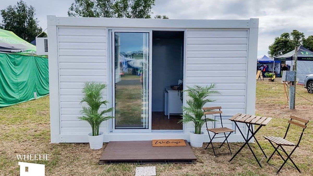 Kingaroy Cabin | THE CITY DWELLER, KINGAROY. Studio cabin, close to CBD