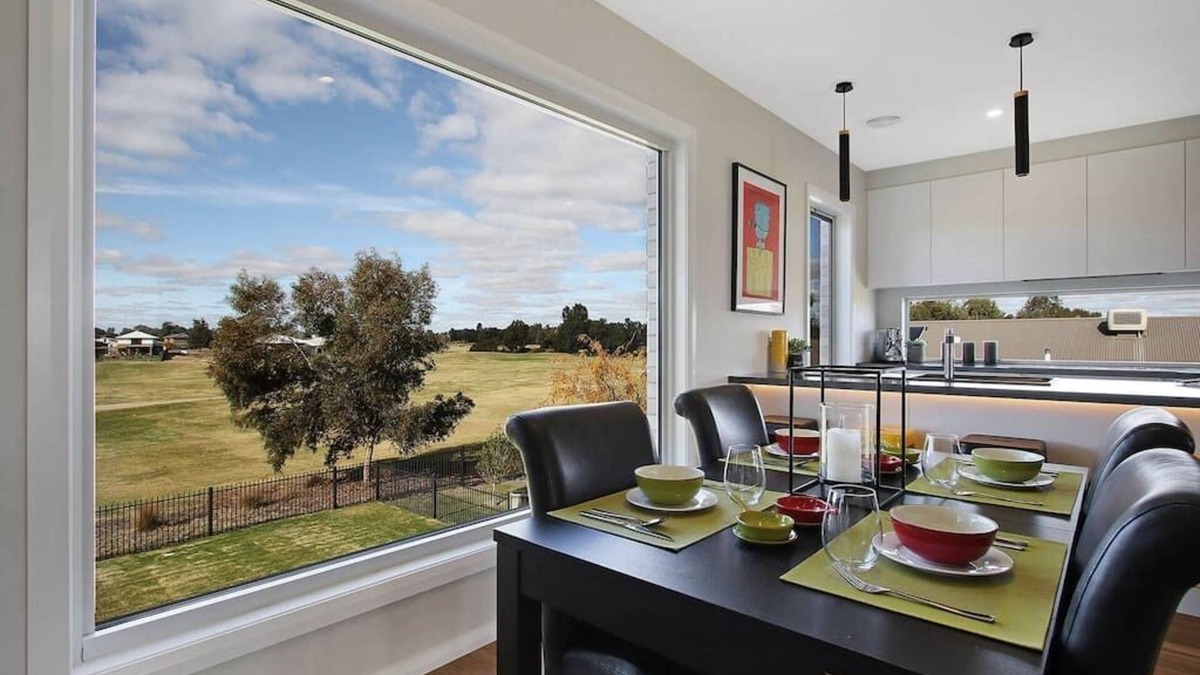 Yarrawonga House | The Clubhouse on Robinson, Black Bull Golf Course