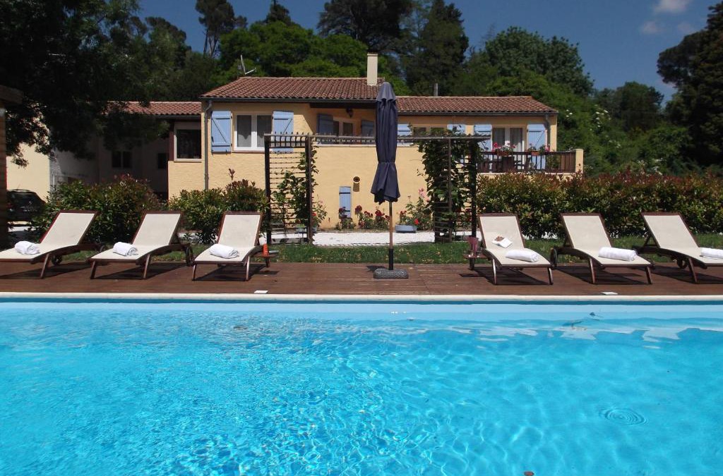Conques-sur-Orbiel Bed & Breakfast | The Coach House