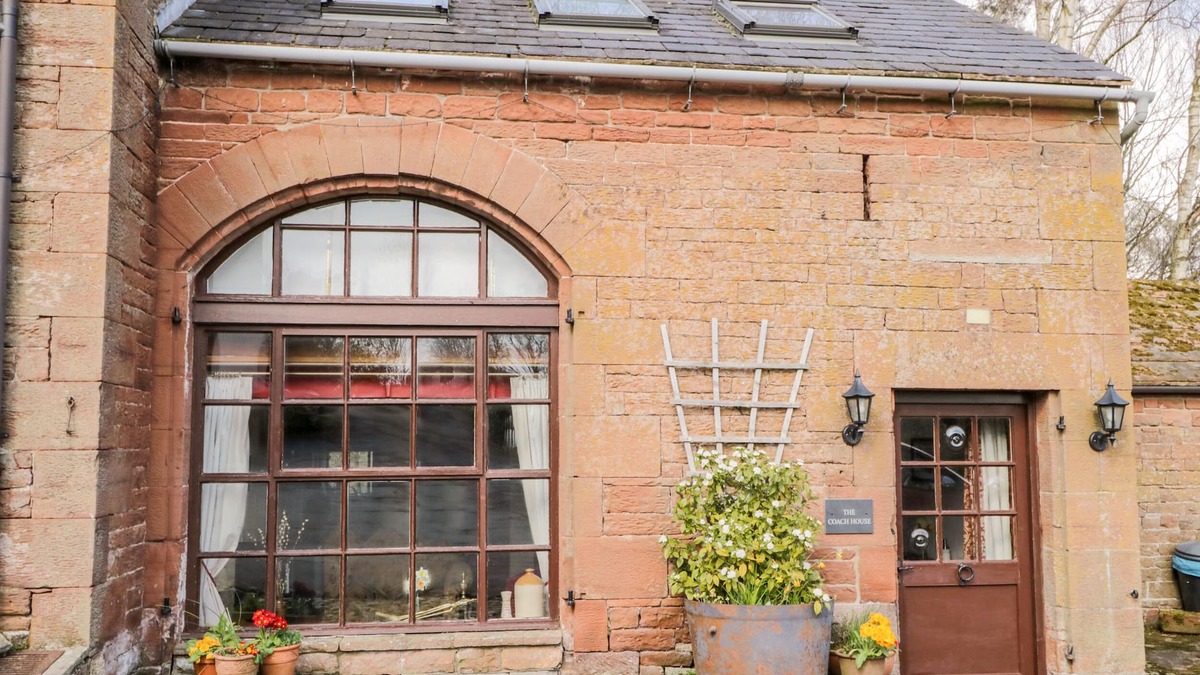 Penrith Cottage | THE COACH HOUSE, pet friendly, with a garden in Kirkoswald
