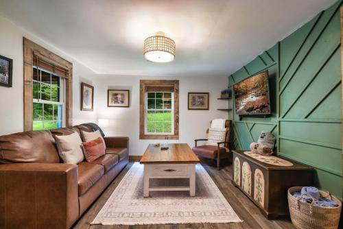 Sevierville House | The Coffee Cottage