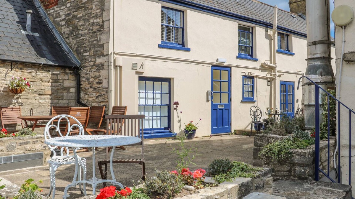 Swanage Apartment | THE COMPASS in Swanage
