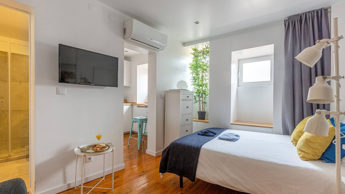 Santa Catarina Apartment | The Copper Artist Studio Atelier