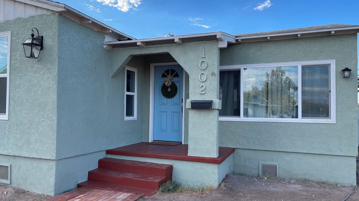 El Centro House | The Corner Cottage