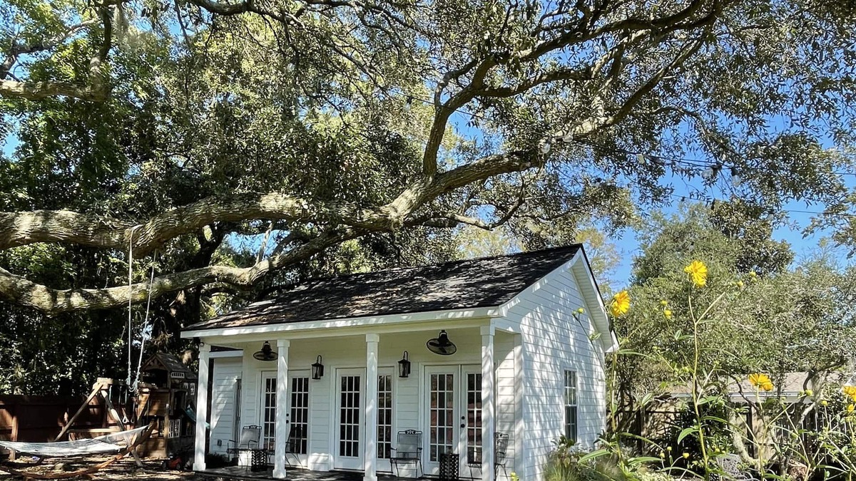 West Ashley Cottage | The Cottage At Byrnes Downs