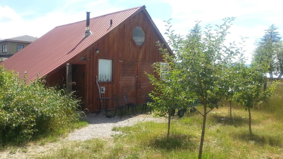 Driggs Cottage | The Cottage at Heron Glass in Driggs