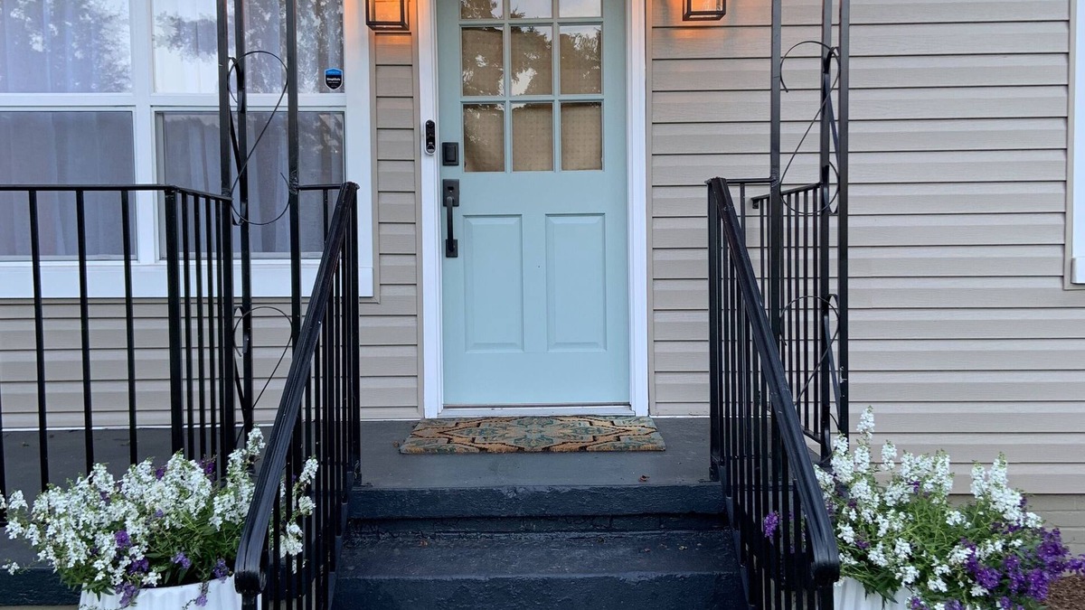 Greenville House | "The Cottage" - Charming Home, walking distance to Downtown Greenville!
