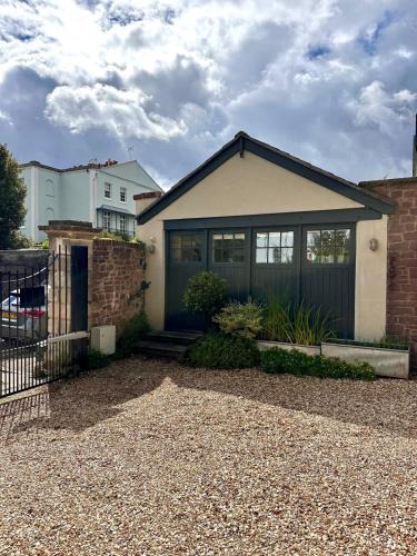 Clifton House | The Cottage