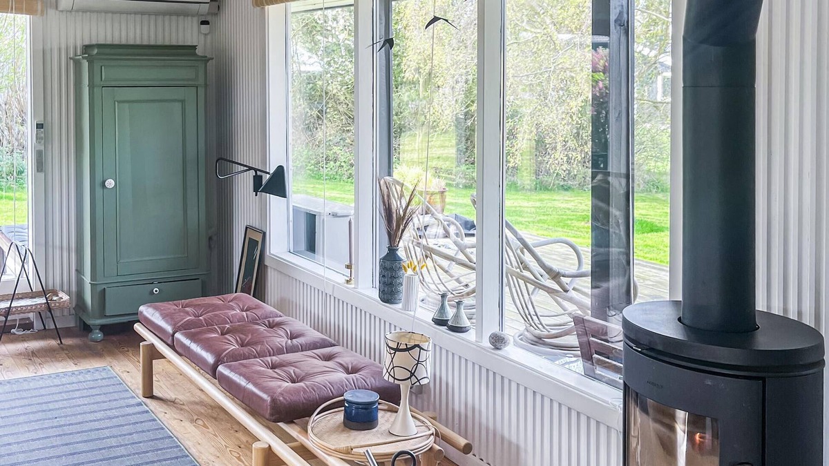 Østerskov House | The cottage is situated on a beautiful natural plot bordering an unfenced marsh.