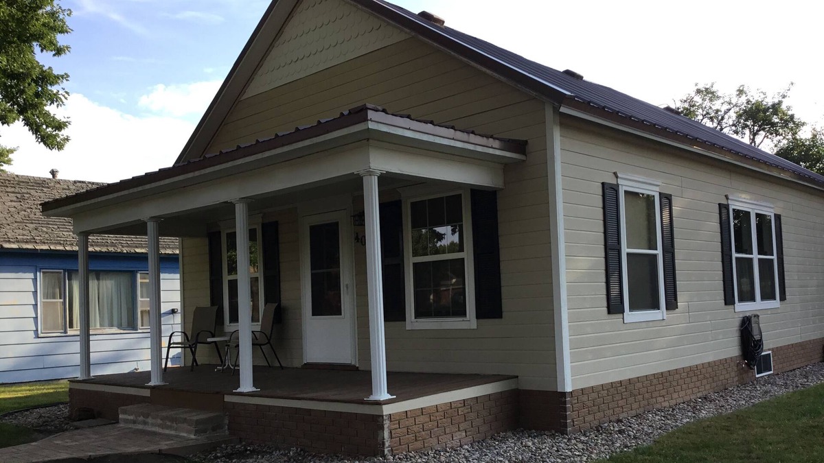 St Paul Cottage | The Cottage on 6th in Saint Paul, NE