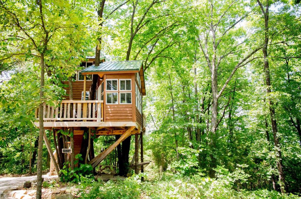 Hermann Bed & Breakfast | The Cottage Treehouses