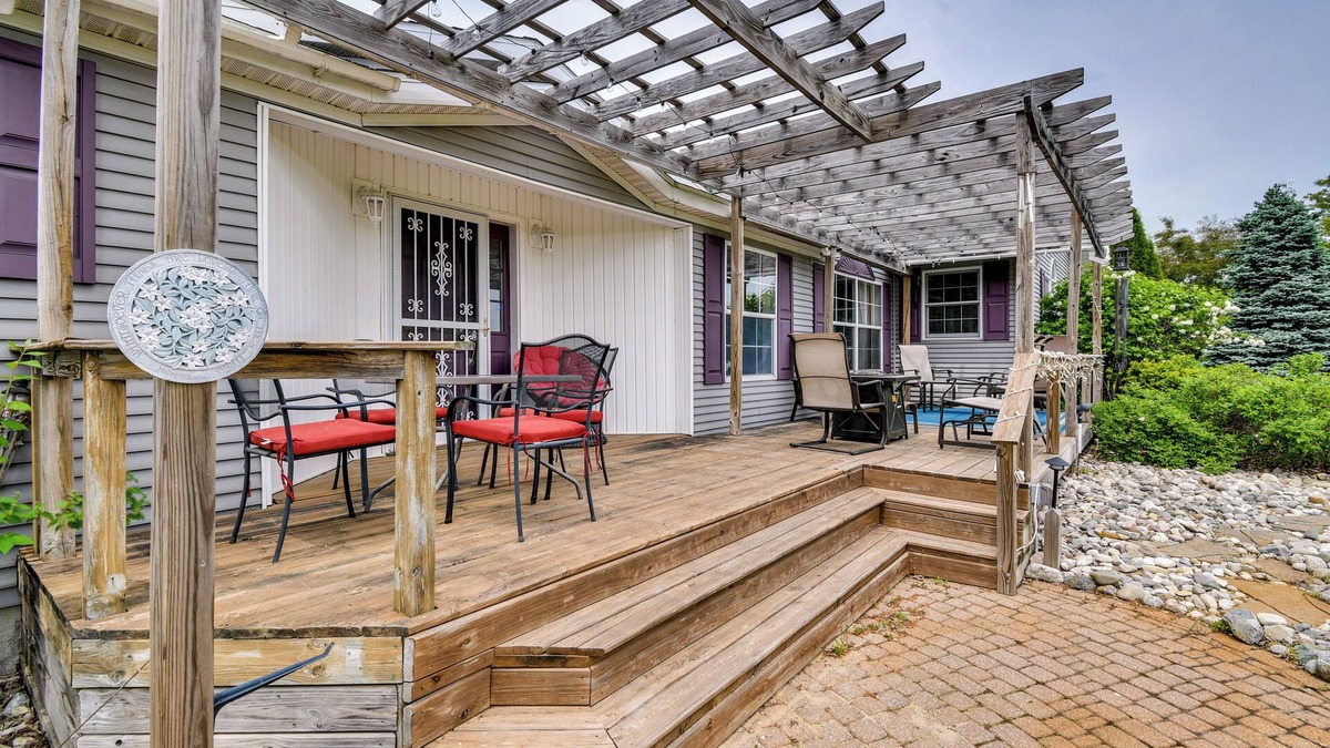 Kalkaska House | The Country House' - Kalkaska Retreat w/Fire Pit