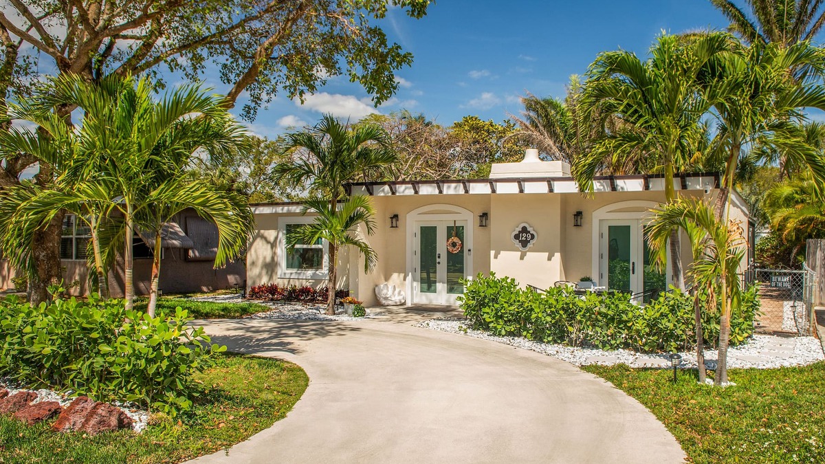 Lantana House | The Cove 4Rms 5Bed 2Bth Walking Distance 2 Beach