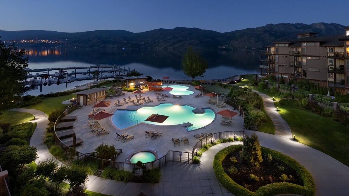 Westbank Resort | The Cove Lakeside Resort