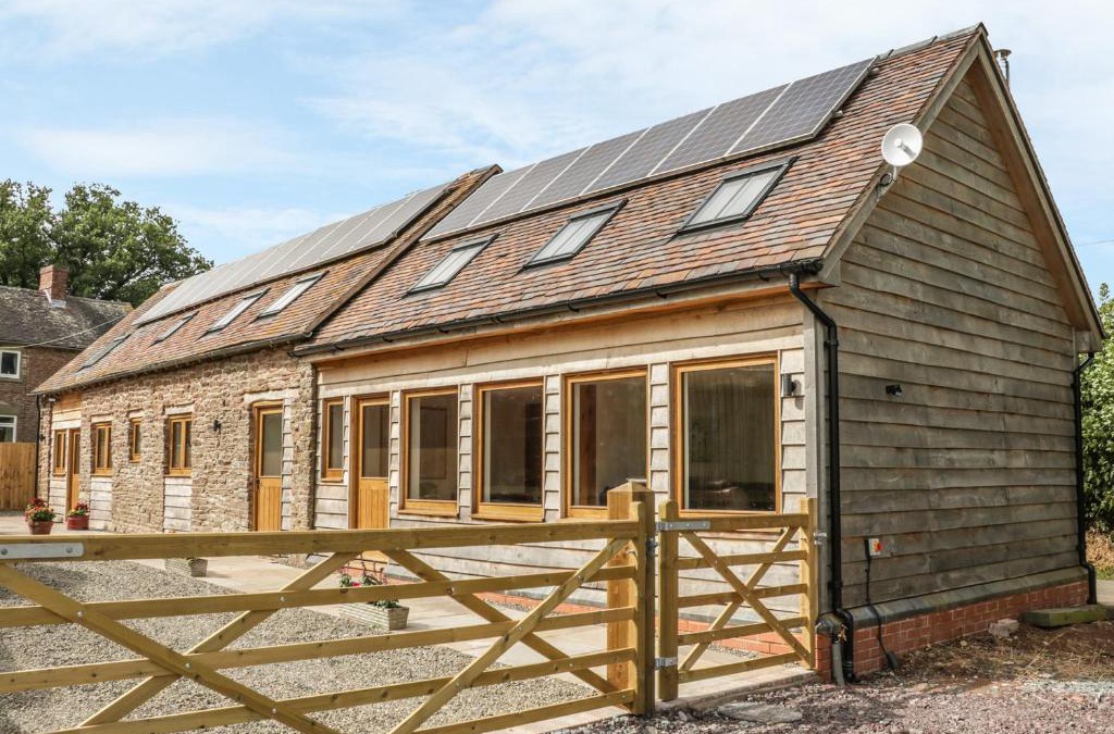 Munslow House | The Cow Byre, Heath Farm