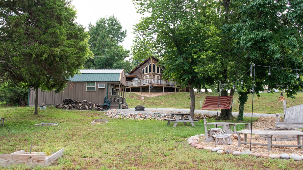 Grove Cabin | The Cowskin Cabin & Bunkhouse - Lakeview Getaway on 1/2 acre