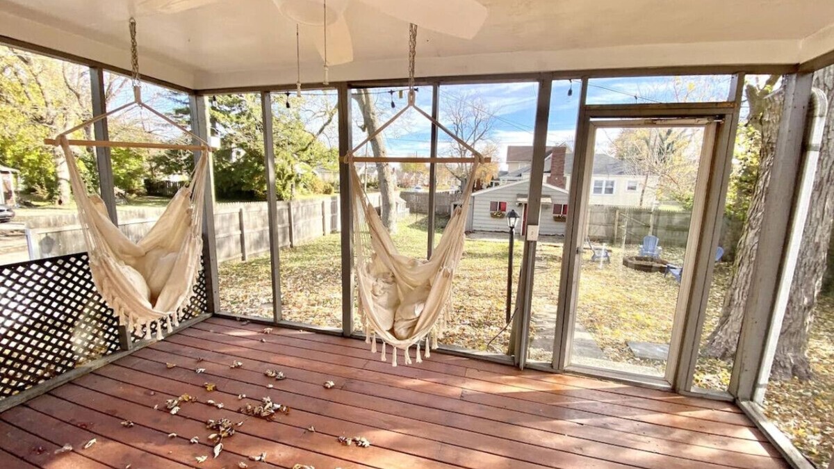 Irvington House | The Cozy Cottage in Historic Irvington