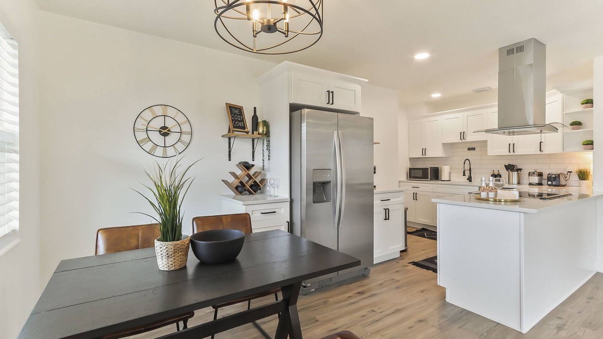 Port Tampa City House | The Cozy Cove - *Chic Westshore Getaway*