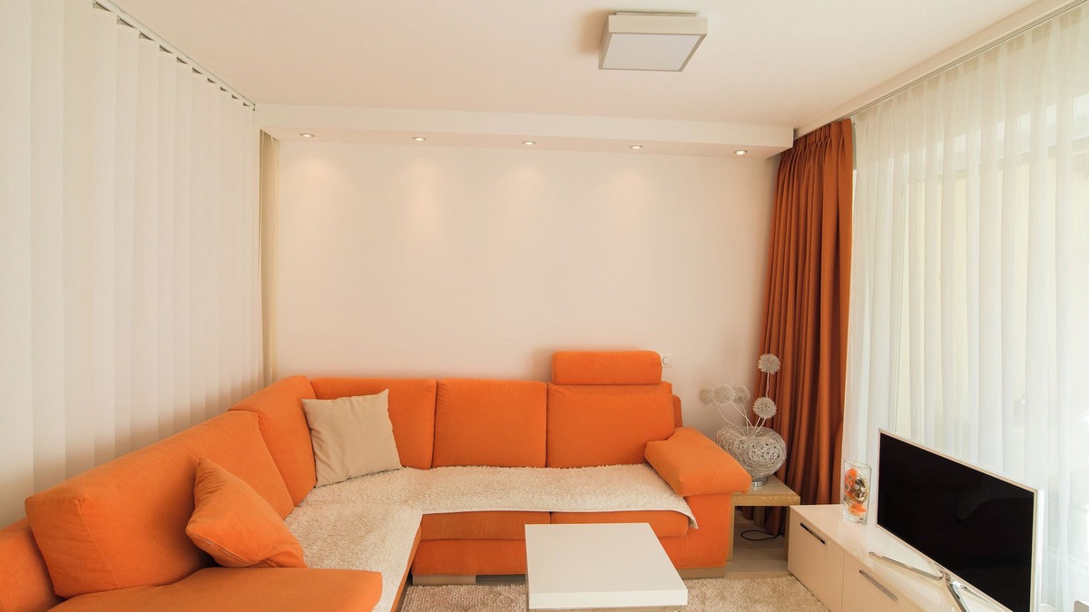 Leukerbad Apartment | The Cristal apartment house is situated in a quiet, sunny and central location