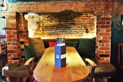 Saffron Walden Hotel | The Cross Keys