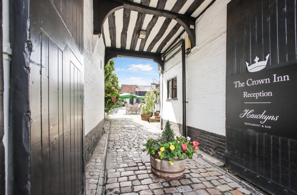 Amersham Hotel | The Crown