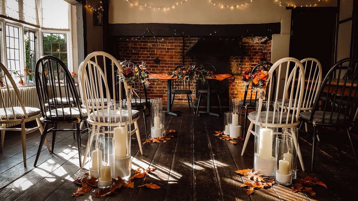Amersham Hotel | The Crown