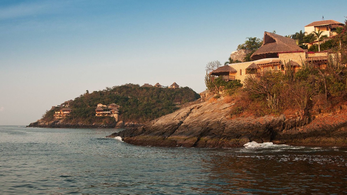 Zihuatanejo Villa | The Crown Jewel Of Zihuatanejo! Stunning Views and Unparalleled Tranquility.